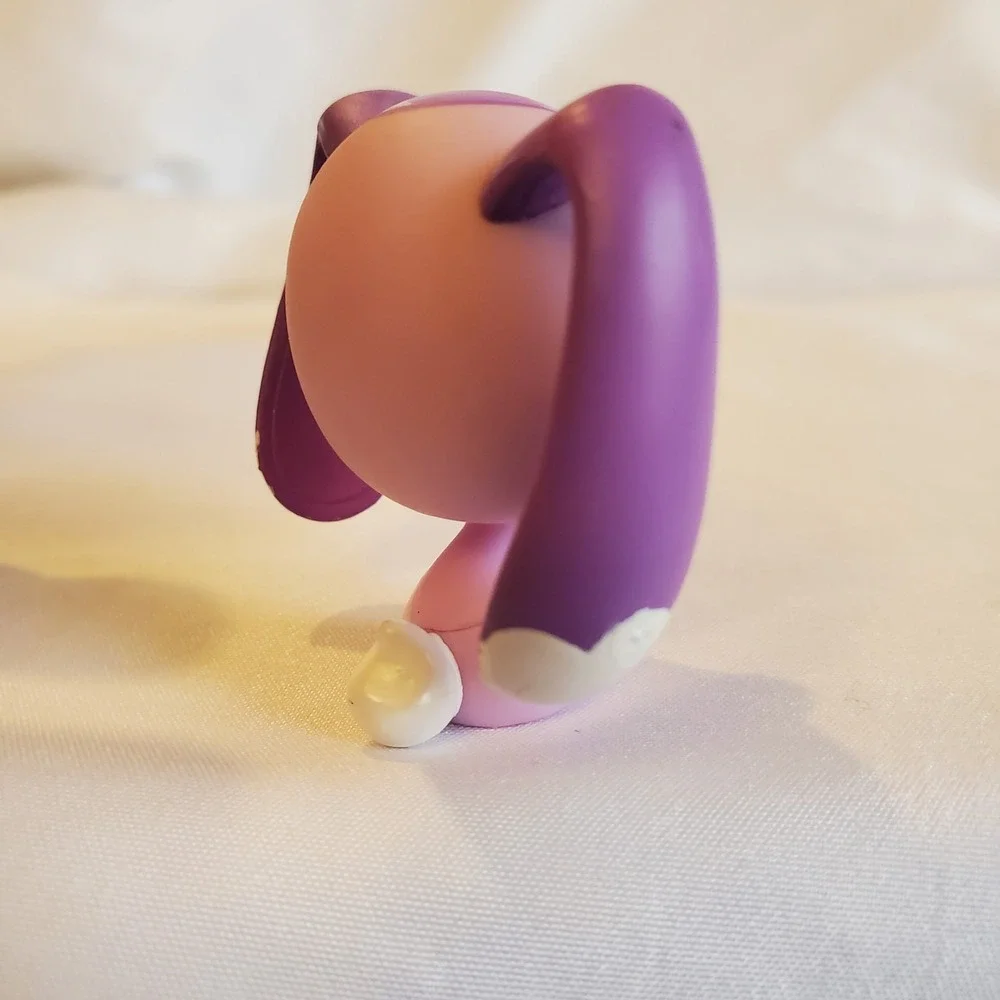 Littlest Pet Shop Authentic # 2736 Pink Purple White Rabbit Teal Eyes